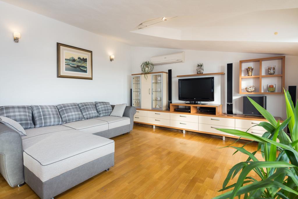 Apartment Marelux Kaštela Kültér fotó