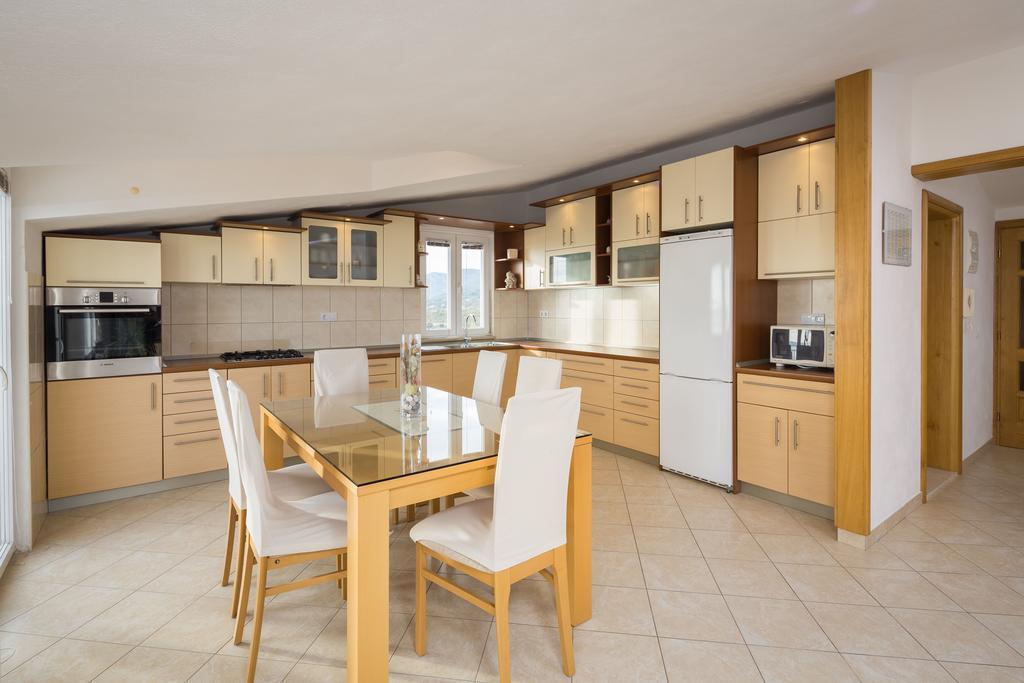 Apartment Marelux Kaštela Kültér fotó