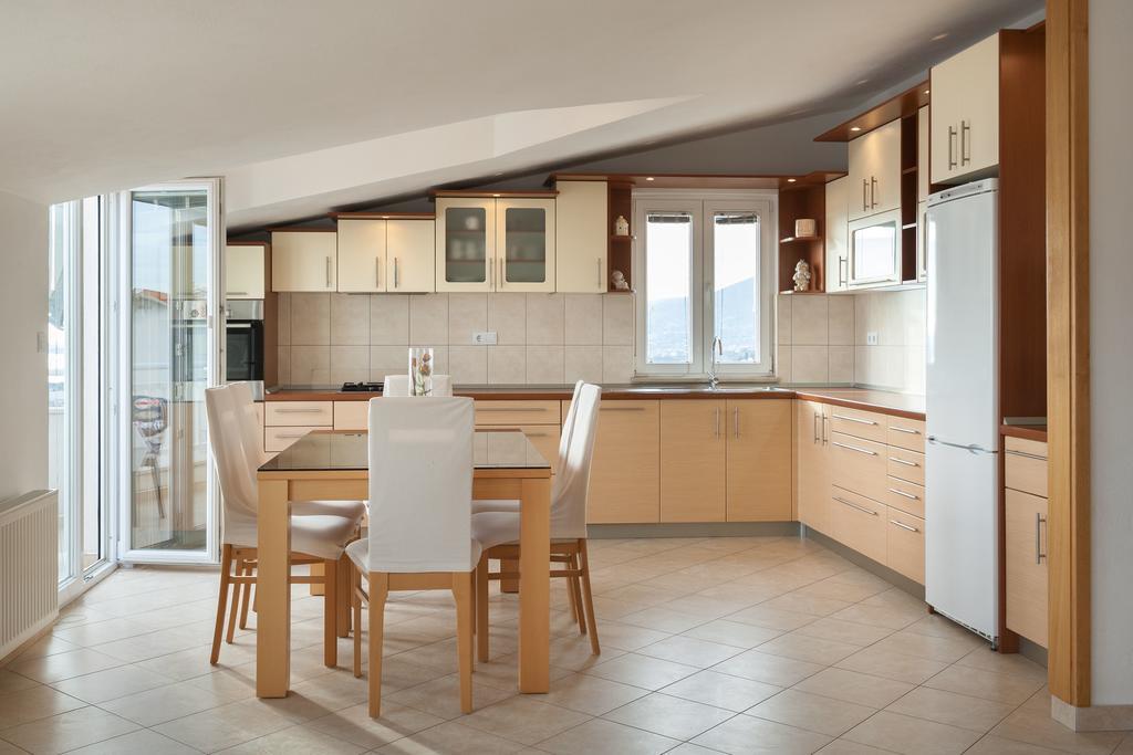 Apartment Marelux Kaštela Kültér fotó
